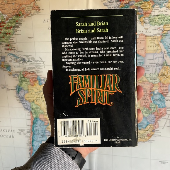 📖 Vintage Familiar Spirit by Lisa Tuttle – 1983 TOR Horror Paperback - Picture 2 of 8